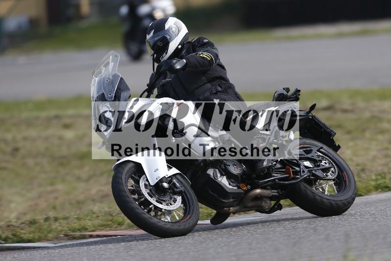 /Archiv-2024/17 01.05.2024 Speer Racing ADR/Schnuppertraining